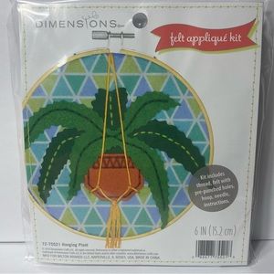 Dimensions Felt Applique Kit Hanging Plant Thread Felt Hoop Needle